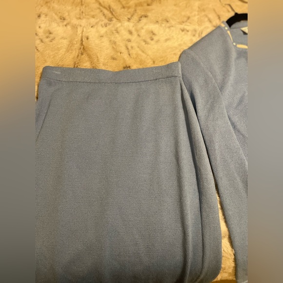 St. John Blue and white classic old money Two-Piece maxi knit Skirt Suit size 6 - Picture 10 of 15